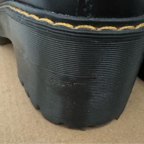 Dr Martens Leona Women’s Vintage Smooth Leather Heeled Boots - Black - Picture 7 of 11